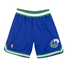 Mitchell & Ness Authentic “Dallas Mavericks” Away Shorts 1998-99 (M)